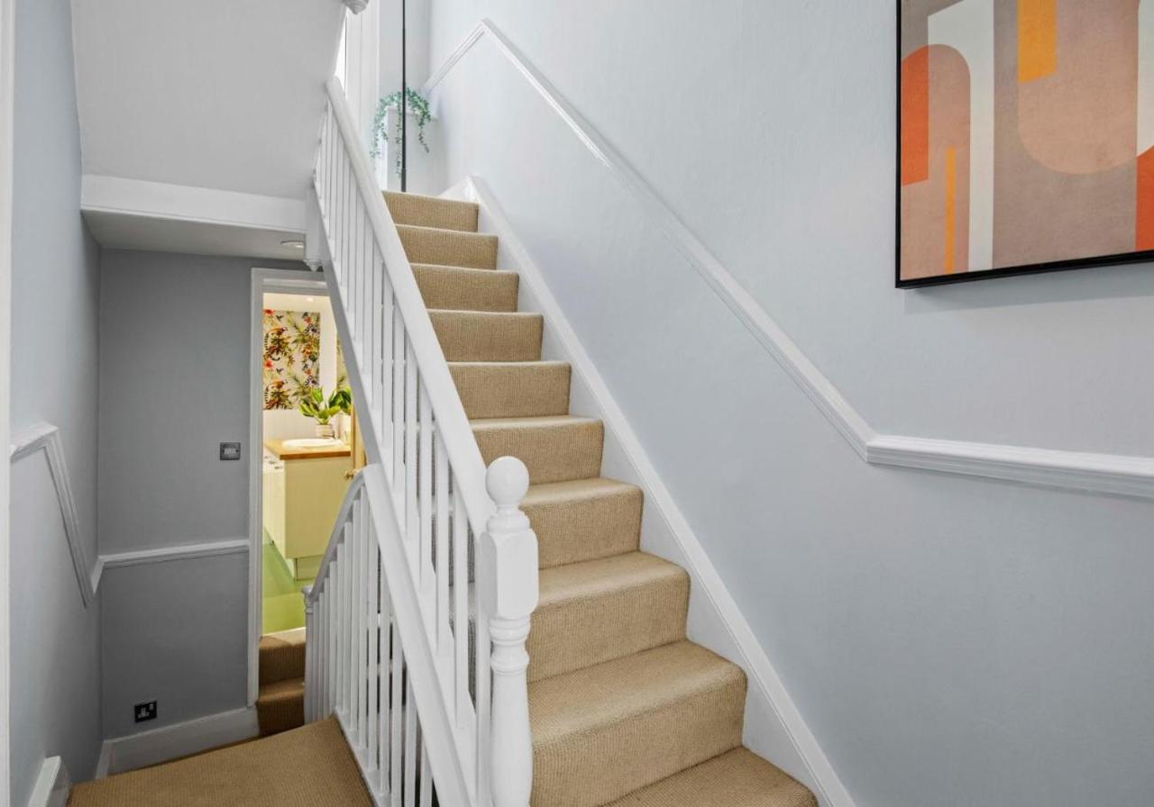 Villa The Townhouse By My Getaways Free Parking Hove Esterno foto